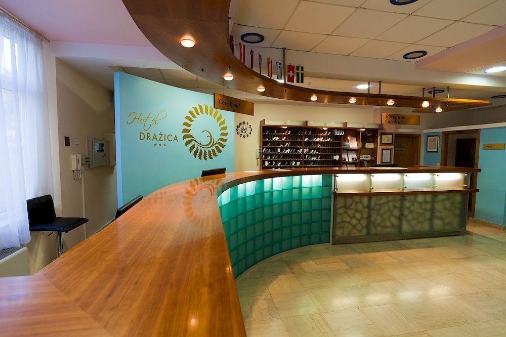Hotel Tamaris - Drazica Krk Town