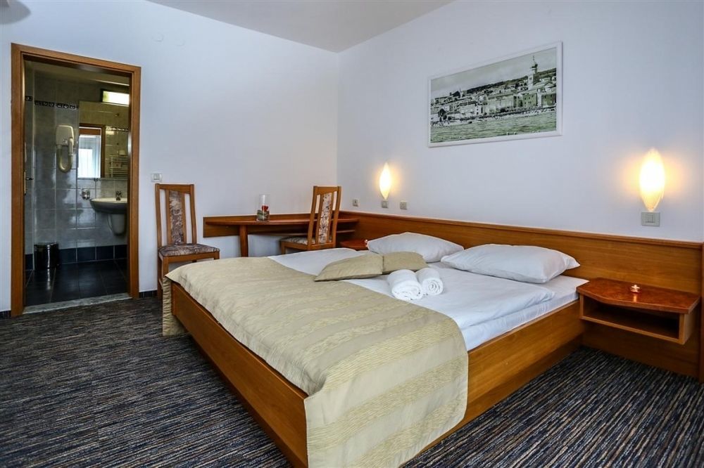 Hotel Tamaris - Drazica Krk Town
